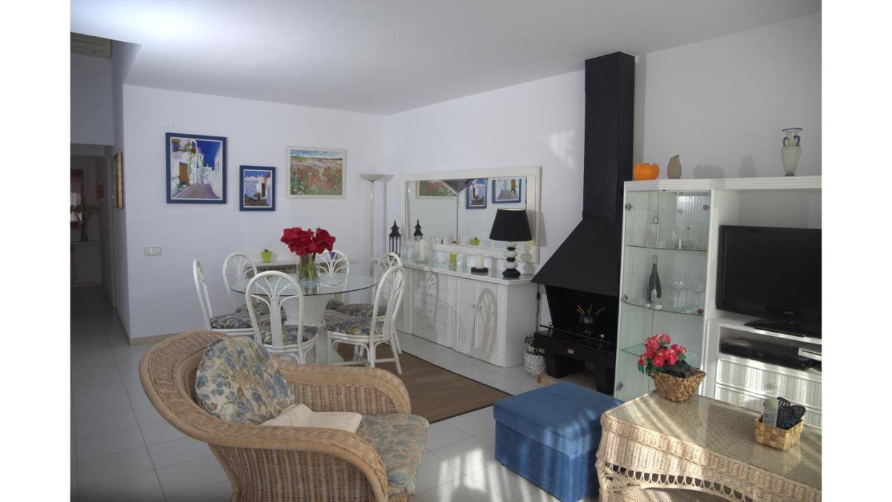 Вилла Lloguer30 Margaret'S Family House With Pool And Parquing Сан-Фелиу-де-Гишольс Экстерьер фото